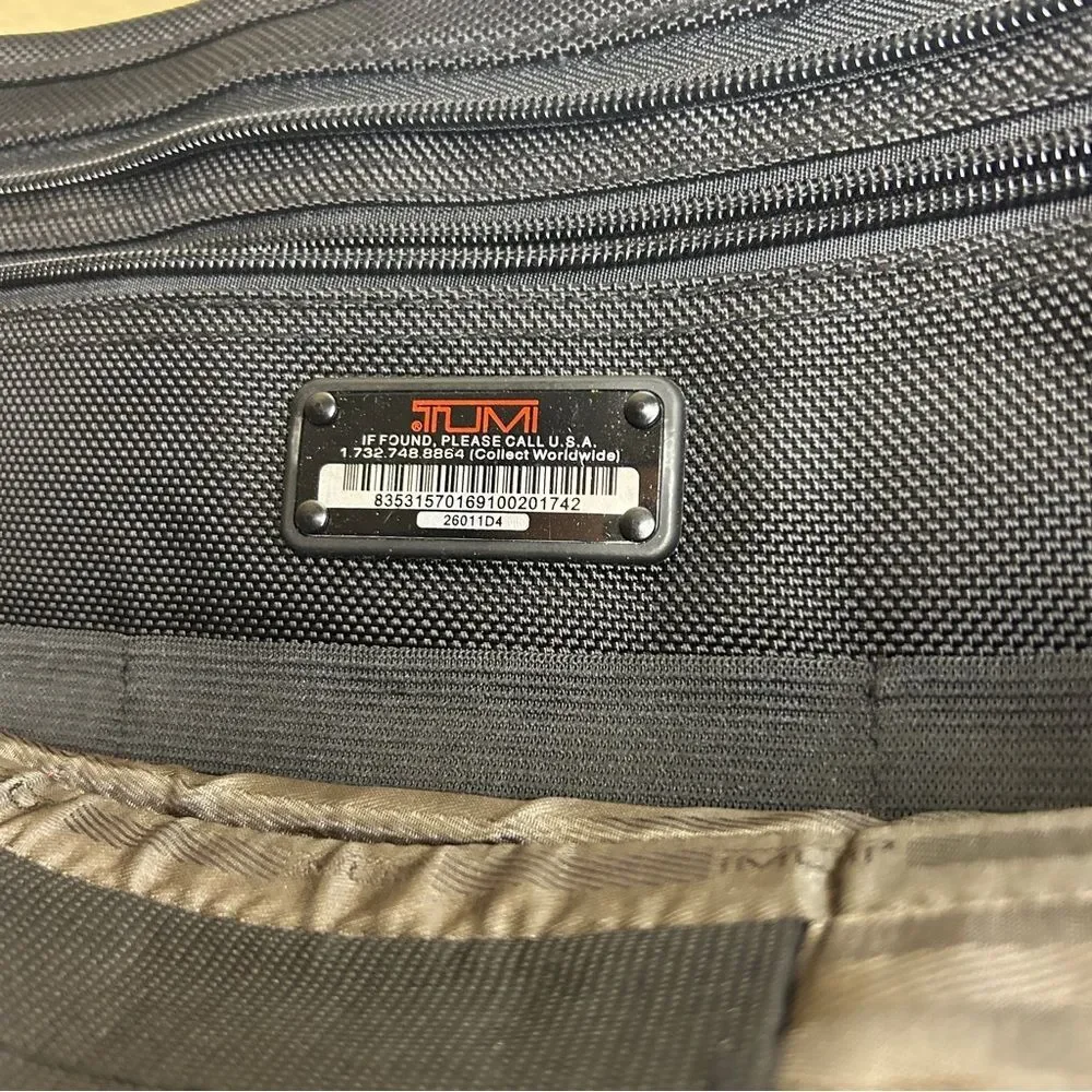 Tumi Black laptop case Durable light worn 17”x13”